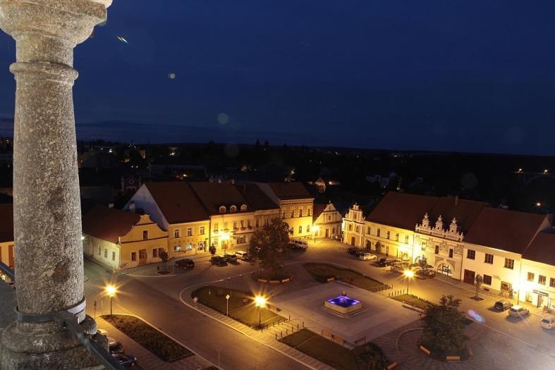 Domecek Ve Dvore Бехинє Екстер'єр фото